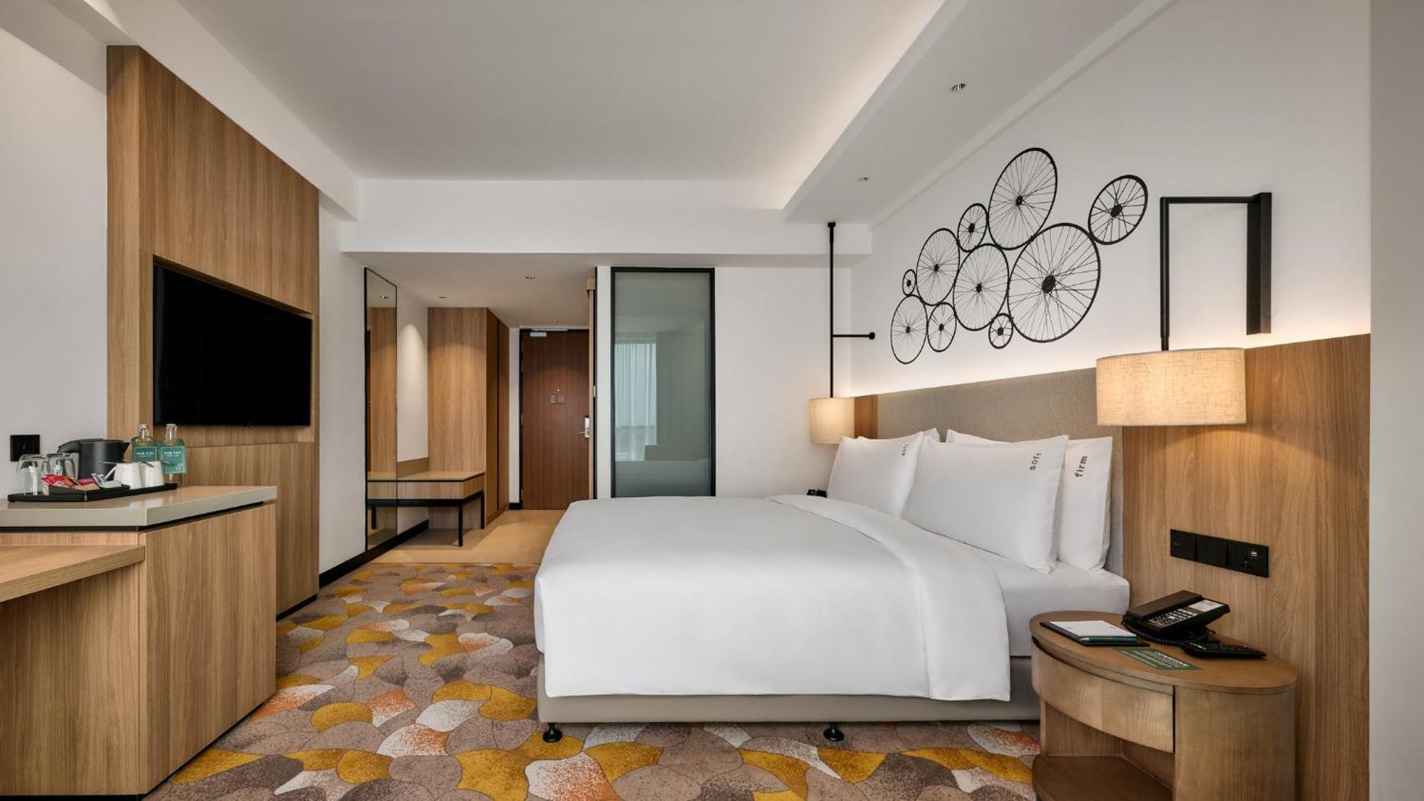 Holiday Inn & Suites Penang Prai By Ihg Bukit Mertajam Exteriör bild